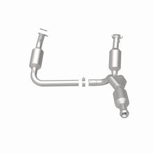 Load image into Gallery viewer, MagnaFlow 09-13 Chevrolet Silverado 1500 5.3L Direct Fit Converter - 5582578