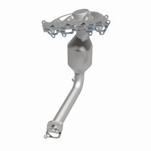 Load image into Gallery viewer, MagnaFlow 12-13 500 L4 1.4 OEM Manifold Direct Fit Converter - 22-060