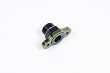 Load image into Gallery viewer, Radium Engineering FPR Adapter - 8AN ORB 11mm Bore 32mm Spacing M5 - 20-0303