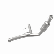 Load image into Gallery viewer, MagnaFlow Direct Fit Catalytic Converter 2009 f-150 V8 5.4 OEM Underbody - 52418