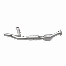 Load image into Gallery viewer, MagnaFlow Direct Fit Catalytic Converter 01 Ford Trucks 5.4L - 447126
