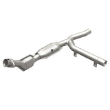 MagnaFlow Direct Fit Catalytic Converter 01 Ford F-150 4.2L - 51301