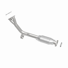 Load image into Gallery viewer, MagnaFlow Direct Fit Catalytic Converter 96-00 Toyota 4 Runner 2.7 - 24286