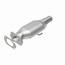 Load image into Gallery viewer, MagnaFlow Direct Fit Catalytic Converter GM 86 87 - 93439
