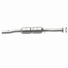 Load image into Gallery viewer, MagnaFlow Direct Fit Catalytic Converter Ford Excursion 00-02 5.4L - 55324