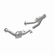 Load image into Gallery viewer, MagnaFlow Direct Fit Catalytic Converter 96-99 Taurus 3.0L - 23534