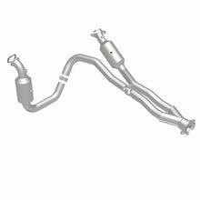 Load image into Gallery viewer, MagnaFlow Direct Fit Catalytic Converter 2015-2017 Transit-150 V6 3.5 OEM Underbody - 21-710
