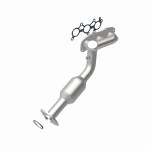 Load image into Gallery viewer, MagnaFlow Direct Fit Catalytic Converter 2006 Lexus GS300 3.0L Passenger Side m - 49995
