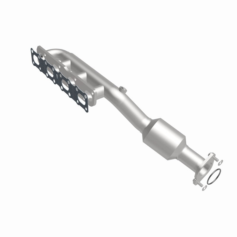 MagnaFlow 2004 Nissan Titan 5.6L Direct Fit Converter - 4583381