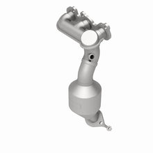 Load image into Gallery viewer, MagnaFlow Direct Fit Catalytic Converter 08-09 Toyota Highlander 3.3L - 51540