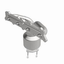 Load image into Gallery viewer, MagnaFlow Direct Fit Catalytic Converter 01-02 Saturn SC/SL/SW 1.9L - 452150