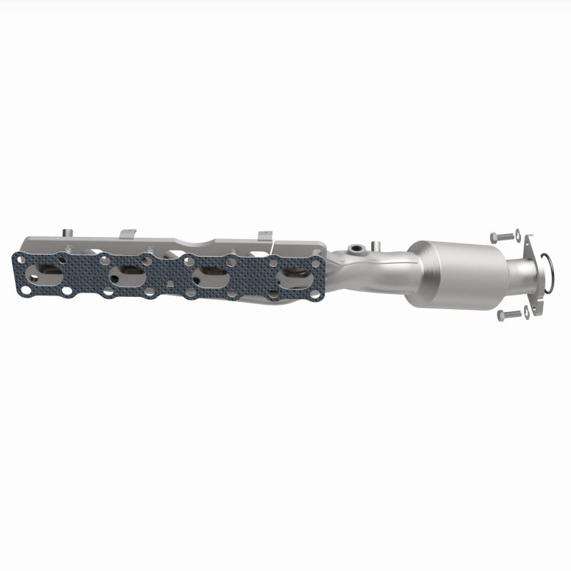 MagnaFlow Direct-Fit SS Catalytic Converter 04-06 Nissan Titan 5.6L V8 (California) - 4451501