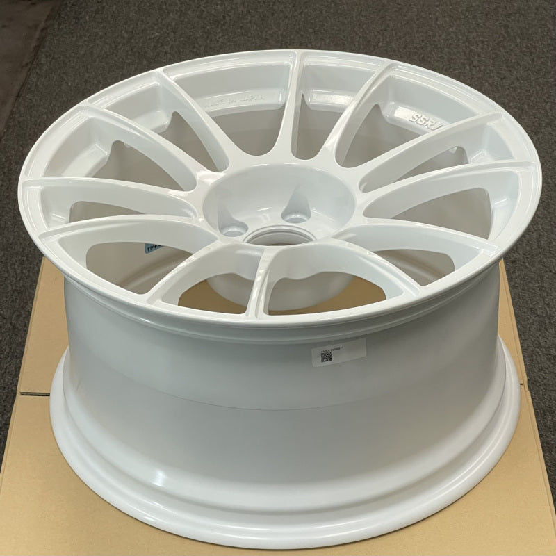 SSR GTX04 18x9.5 5x114.3 22mm Offset White Wheel *SPECIAL ORDER-NO CANCELLATION/RETURN* - XF18950+2205GW0