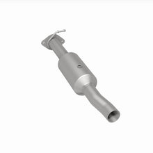 Load image into Gallery viewer, MagnaFlow 09-10 Ford F-550 Super Duty V10 6.8L Rear Underbody Direct Fit Catalytic Converter - 280434