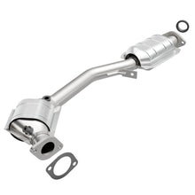 Load image into Gallery viewer, MagnaFlow DF Cat Conv 99-05 Subaru Forester/96-97 &amp; 99-05 Impreza/01-03 Legacy/00-05 Outback Frt/Rr - 93235