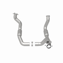 Load image into Gallery viewer, MagnaFlow 11-17 Ford F-250 Super Duty 6.2L Direct Fit Converter - 5551297