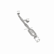Load image into Gallery viewer, MagnaFlow Direct Fit Catalytic Converter 02-05 Hyundai XG350 3.5L - 24395