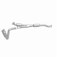 Load image into Gallery viewer, MagnaFlow 2002 Dodge Ram 1500 5.9L California Grade CARB Compliant Direct-Fit Catalytic Converter - 4583018