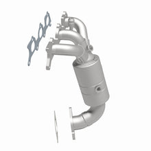Load image into Gallery viewer, MagnaFlow DF Cat Conv 07-11 Chrysler Sebring 2.7L Rr Manifold/08-10 Dodge Avenger 2.7L Rear Manifold - 51861