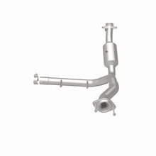 Load image into Gallery viewer, MagnaFlow 2021 Ford F-150 Right Underbody 5L Direct Fit Converter - 280275