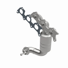 Load image into Gallery viewer, MagnaFlow DF Cat Conv 07-11 Chrysler Sebring 2.7L Fr Manifold / 08-10 Dodge Avenger 2.7L Fr Manifold - 51445