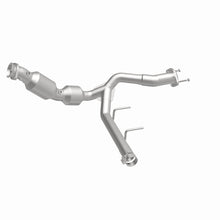 Load image into Gallery viewer, MagnaFlow 21-23 Ford F-150 3.5L Right Underbody Direct Fit Converter - 280266