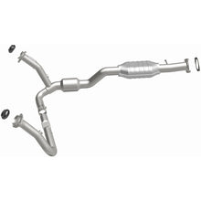 Load image into Gallery viewer, MagnaFlow Direct Fit Catalytic Converter S10 PU- 01-03 6 4.3L OEM - 49481