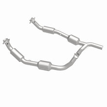 Load image into Gallery viewer, MagnaFlow Direct Fit Catalytic Converter 2008+ Ford E-150 4.6L - 5481640