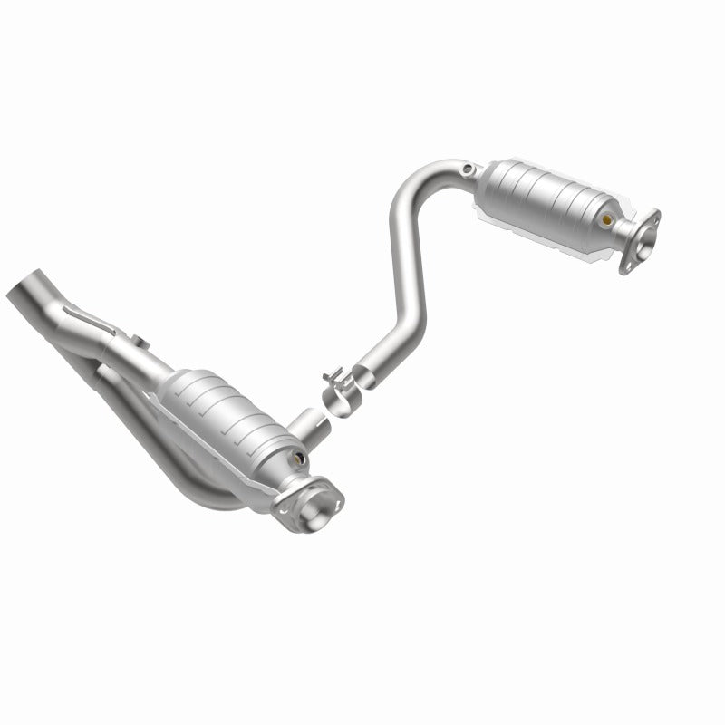 MagnaFlow Direct Fit Catalytic Converter 05-07 Dodge Durango 3.7L/4.7L - 49832