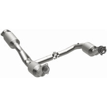 Load image into Gallery viewer, MagnaFlow 2021 Chevrolet Express 2500 4.3L Underbody Direct-Fit Catalytic Converter - 280429