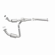 Load image into Gallery viewer, MagnaFlow 04-05 Chevrolet Express 1500 5.3L Direct Fit Converter - 4551211