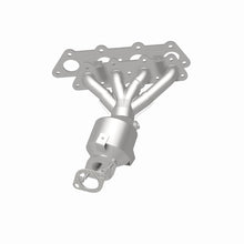 Load image into Gallery viewer, MagnaFlow Direct Fit Catalytic Converter 12-17 Hyundai Accent 1.6L - 5531429