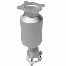 Load image into Gallery viewer, MagnaFlow Direct Fit Catalytic Converter 18-20 Audi Q5 Underbody - 280343