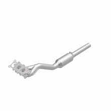Load image into Gallery viewer, MagnaFlow 2001 Volkswagen Jetta 2.0L Direct Fit Converter - 4561079
