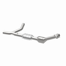 Load image into Gallery viewer, MagnaFlow Direct Fit Catalytic Converter 00-04 Ford E150 4.6L Passenger Side - 458002