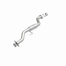 Load image into Gallery viewer, MagnaFlow Direct Fit Catalytic Converter 06-08 Suzuki Grand Vitara 2.7L - 51728