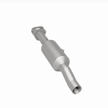 Load image into Gallery viewer, MagnaFlow 16-19 Ford E-450 Super Duty Base V10 6.8L Underbody Direct-Fit Catalytic Converter - 280446