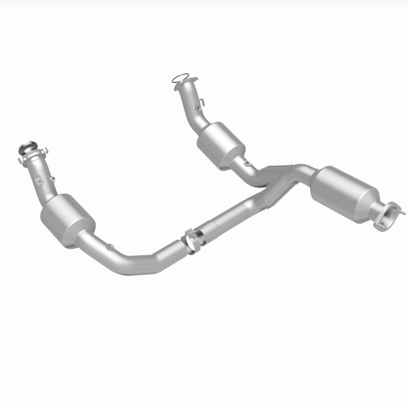 MagnaFlow 2021 Chevrolet Express 2500 4.3L Underbody Direct-Fit Catalytic Converter - 280429
