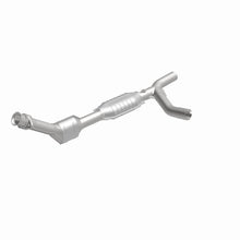 Load image into Gallery viewer, MagnaFlow Direct Fit Catalytic Converter 01-03 Ford E150 4.2L Passenger Side - 93151