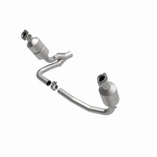 Load image into Gallery viewer, MagnaFlow Direct Fit Catalytic Converter 04 Dakota 3.7/4.7 4WD OEM - 49658