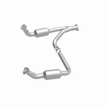 Load image into Gallery viewer, MagnaFlow 2000 Cadillac Escalade 5.7L Direct Fit Converter - 4451420