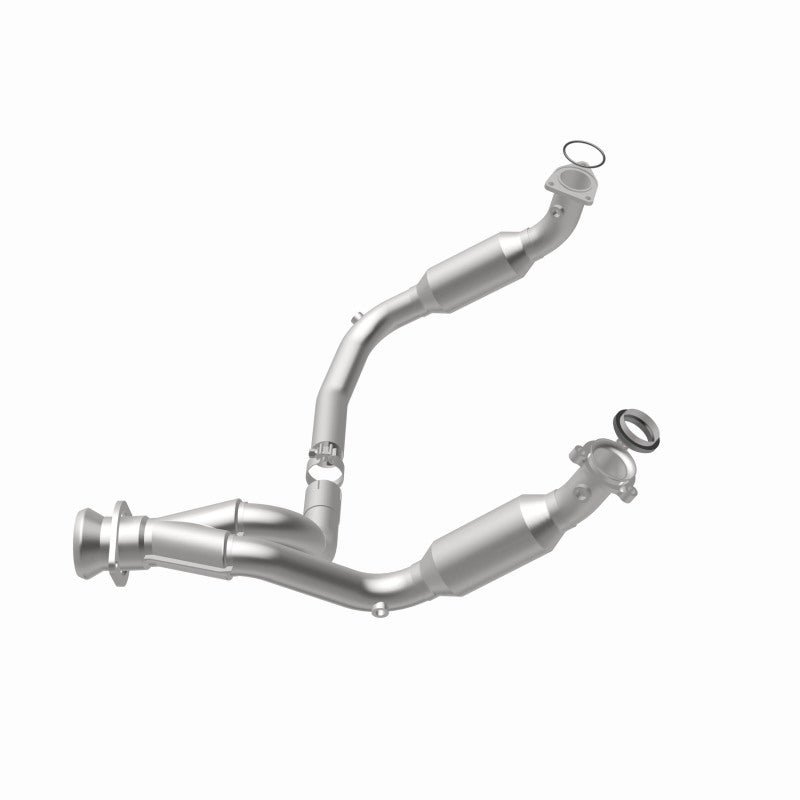 MagnaFlow Direct Fit Catalytic Converter 2007-2008 Cadillac Escalade 6.2L - 5451631