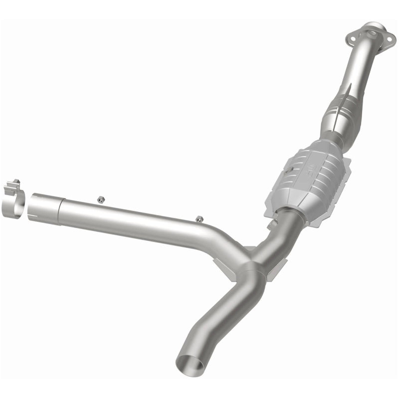 MagnaFlow Direct Fit Catalytic Converter 97-98 Ford Trucks 4.6L - 447178