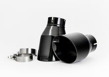 Load image into Gallery viewer, AWE Tuning Audi C7 A6 3.0T Touring Edition Exhaust - Dual Outlet Diamond Black Tips - 3015-33052