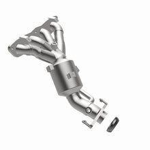 Load image into Gallery viewer, MagnaFlow OEM Grade 12-17 Toyota Prius C Federal / EPA Compliant Manifold Catalytic Converter - 52441