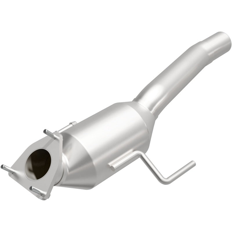 MagnaFlow Direct Fit Catalytic Converter 04-07 VW Touareg 4.2L Passenger Side - 51156