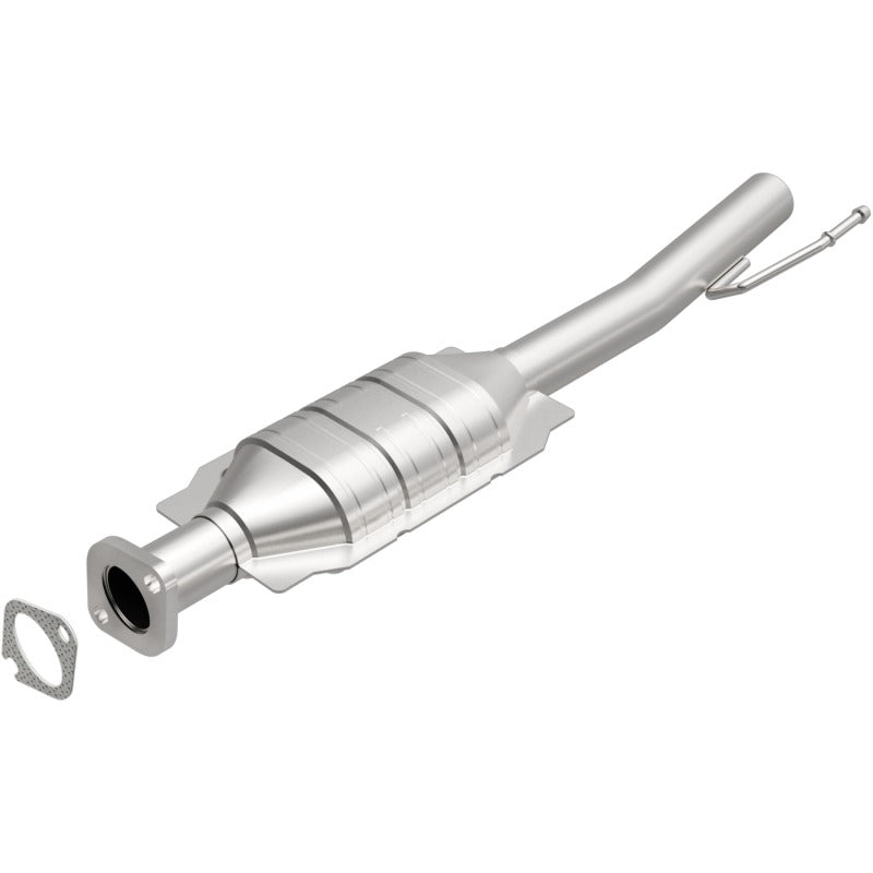 MagnaFlow Direct Fit Catalytic Converter 01-04 Ford Escape 3.0L Rear / 01-04 Mazda Tribute 3.0L Rear - 93137