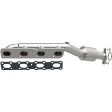 Load image into Gallery viewer, MagnaFlow 2004 Nissan Titan 5.6L Direct Fit Converter - 4583381