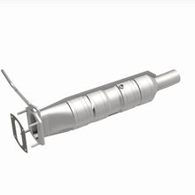 Load image into Gallery viewer, MagnaFlow 09-19 Ford F53 V10 6.8L Underbody 6.8L Direct Fit Catalytic Converter - 280435