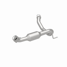 Load image into Gallery viewer, MagnaFlow Direct Fit Catalytic Converter 10-12 Toy FJ/4Runner 4.0L - 51231